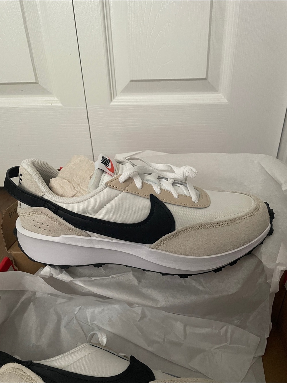 NIB Nike women’s waffle debut. Size 9.5. Sanddrift/black-phantom white colorway - Picture 2 of 13